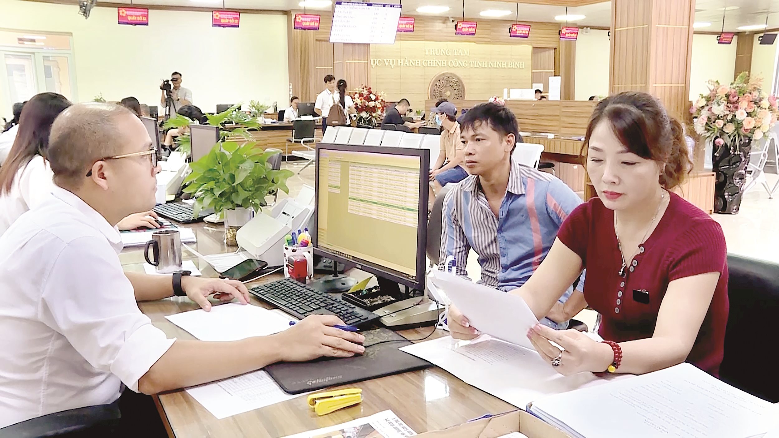 ps___ket_qua_sau_mot_tuan_dich_vu_cong_truc_tuyen___thu_hien___sua_00_01_36_00_still003_18401406102024.jpg
