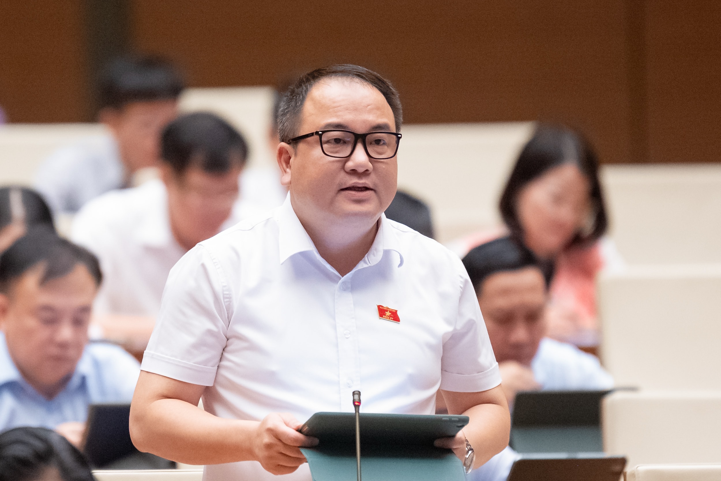 Hình ảnh 4 ĐBQH Phạm Trọng Nghĩa (Lạng Sơn) phát biểu. Ảnh: Phạm Thắng