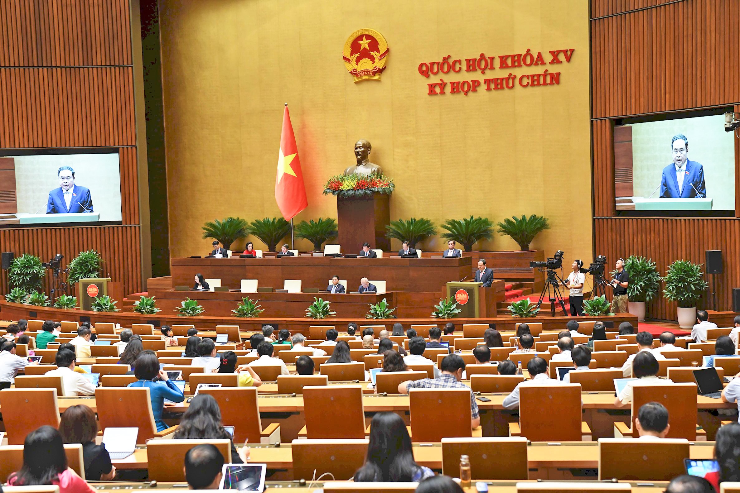 Chủ tịch Quốc hội Trần Thanh Mẫn chủ trì phiên họp. Ảnh: Lâm Hiển