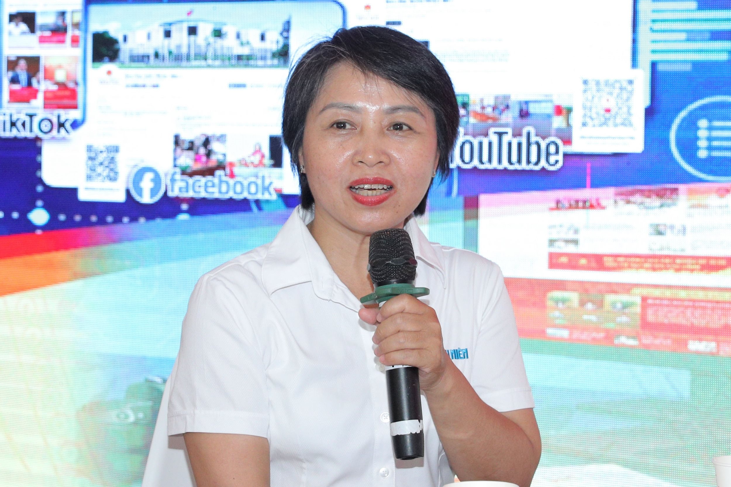 Nhà báo Quý Hiên - Báo Thanh niên 1