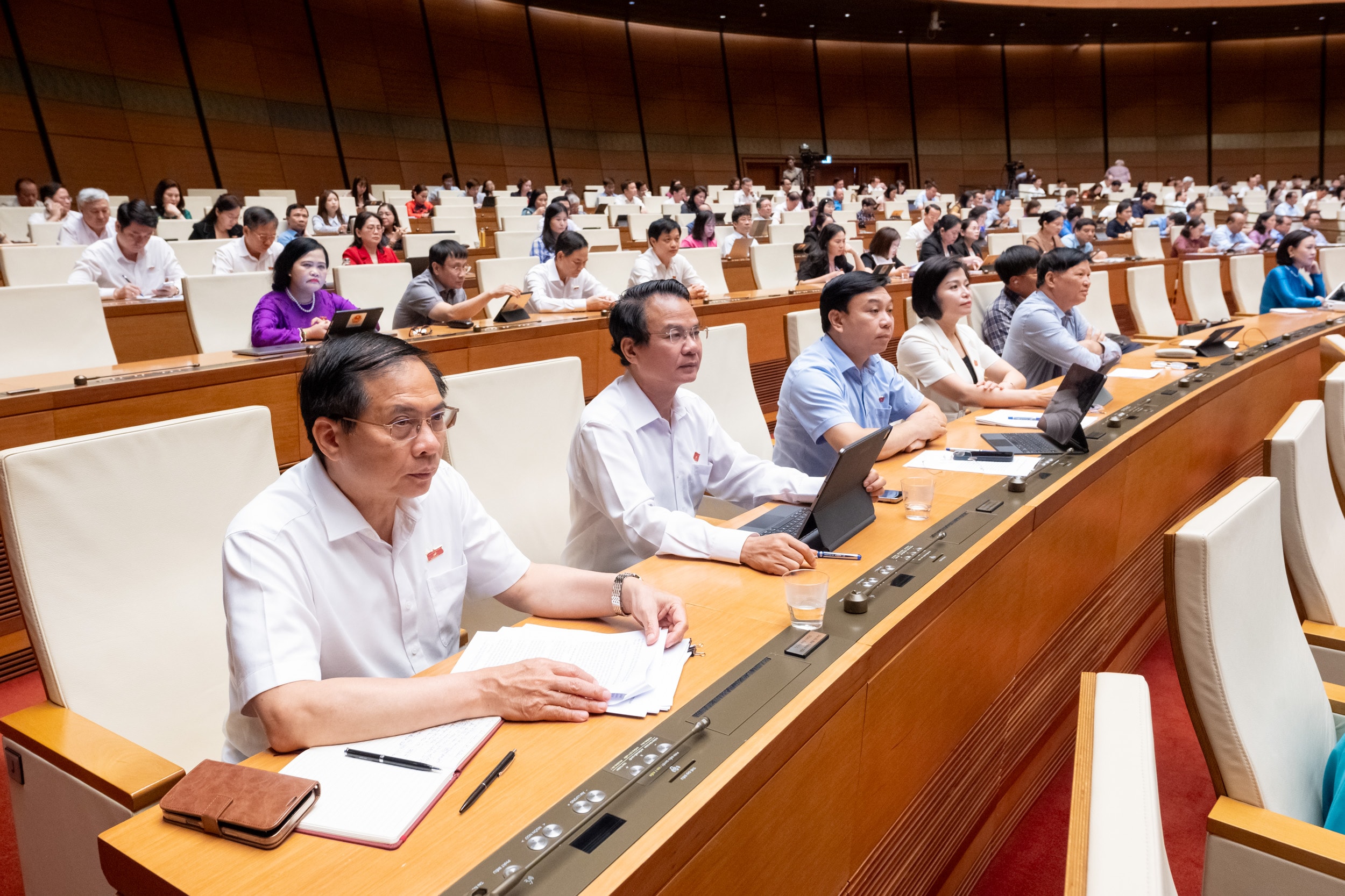 Các đại biểu Quốc hội tham dự phiên chất vấn và trả lời chất vấn. Ảnh: Phạm Thắng