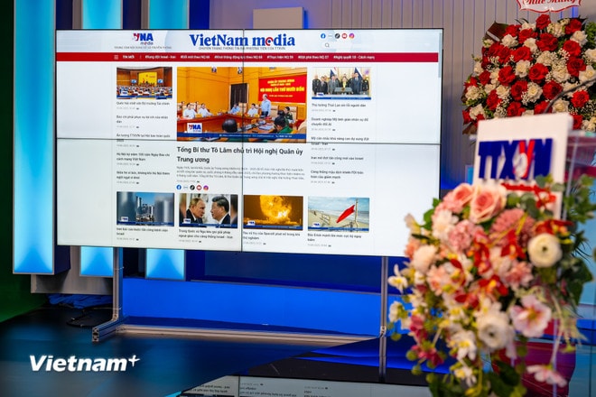 Vietnammedia.vnanet.vn không chỉ là nơi truyền tải thông tin, mà còn là biểu tượng của tinh thần đổi mới tư duy làm báo, đổi mới mô hình truyền thống và đổi mới cách lan tỏa thông tin. Chuyên trang là một phần quan trọng trong chiến lược kiến tạo hệ sinh thái số toàn diện của Thông tấn xã Việt Nam. (Ảnh: Minh Sơn/Vietnam+) vnp-chuyen-trang-4.jpg