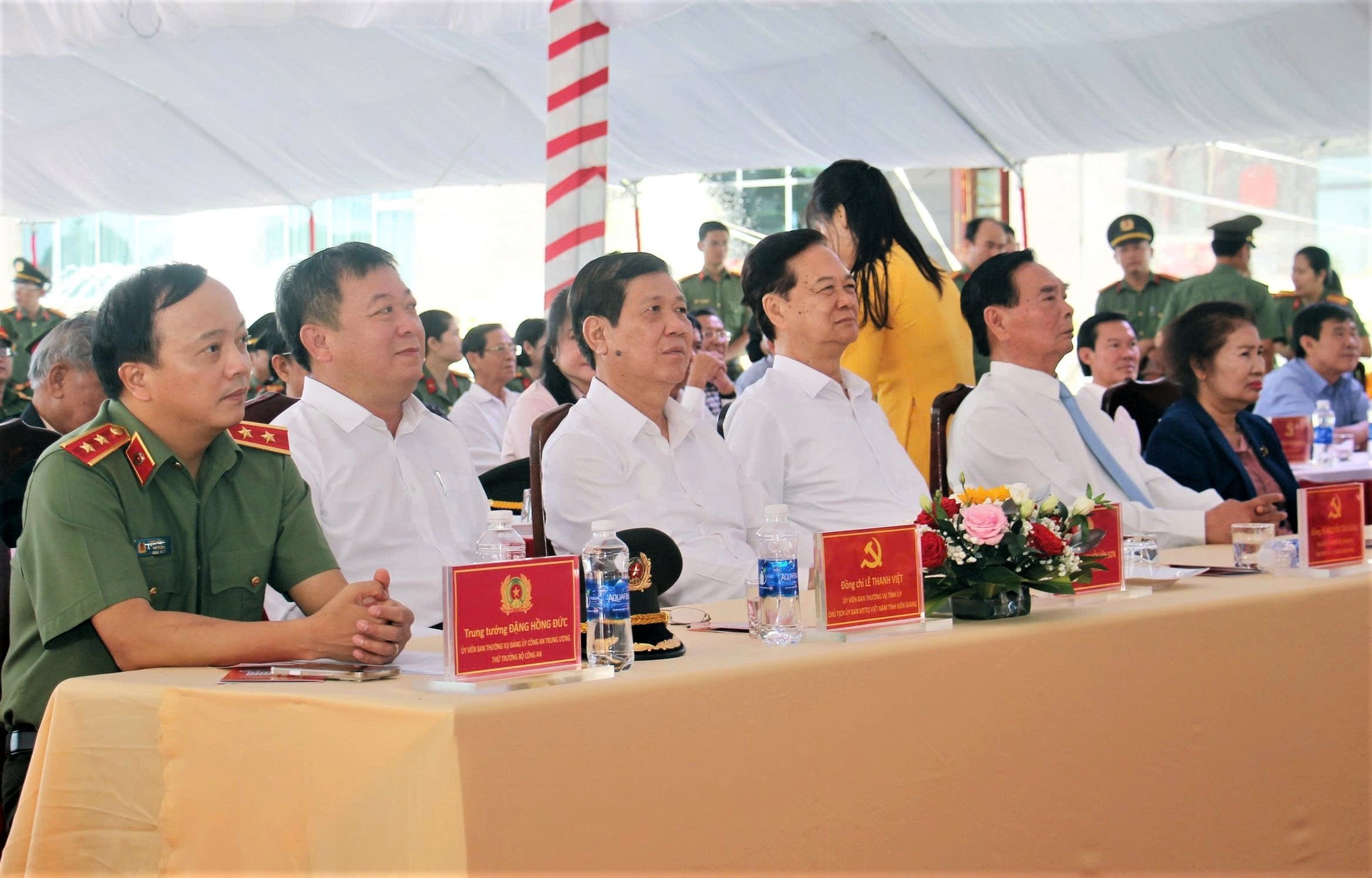 dai bieu thanh dư