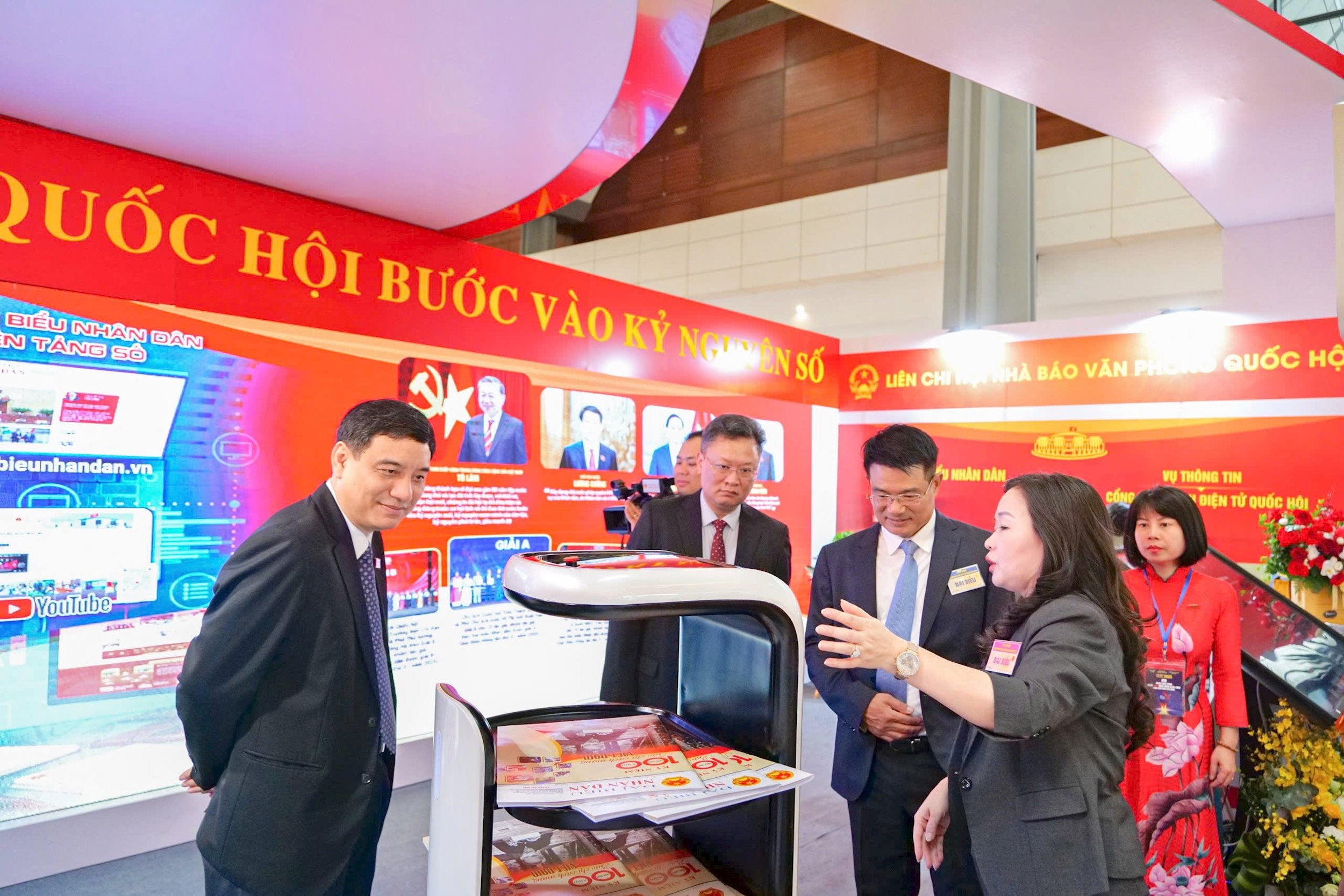 hoi-bao19(1).jpg