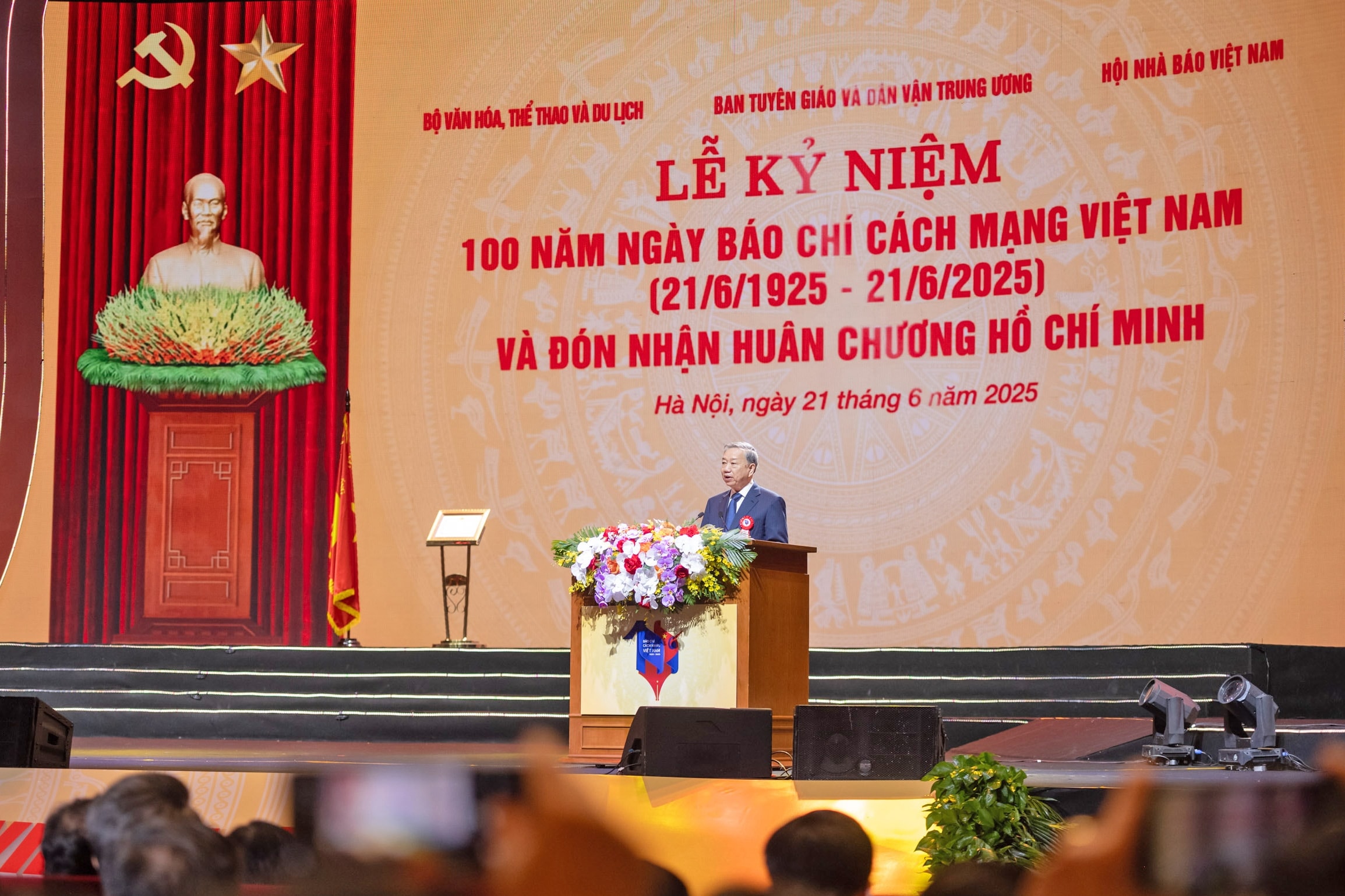 tong-bi-thu2.jpg