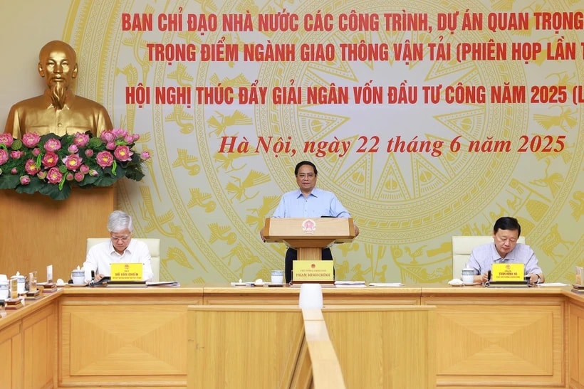 PM Pham Minh Chinh chairs the national teleconference on June 22. (Photo: VNA)