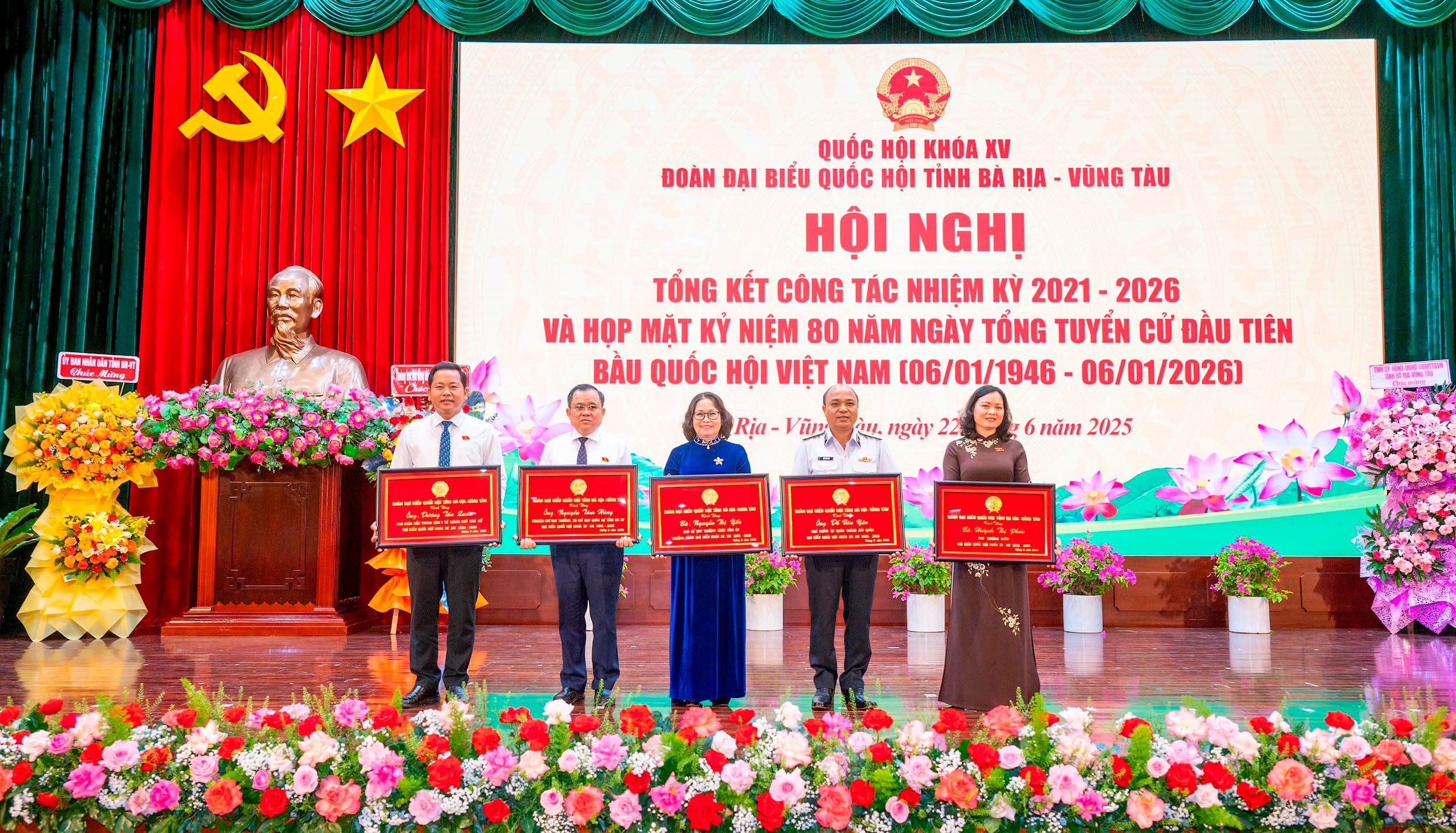 images2025857_atang (1)