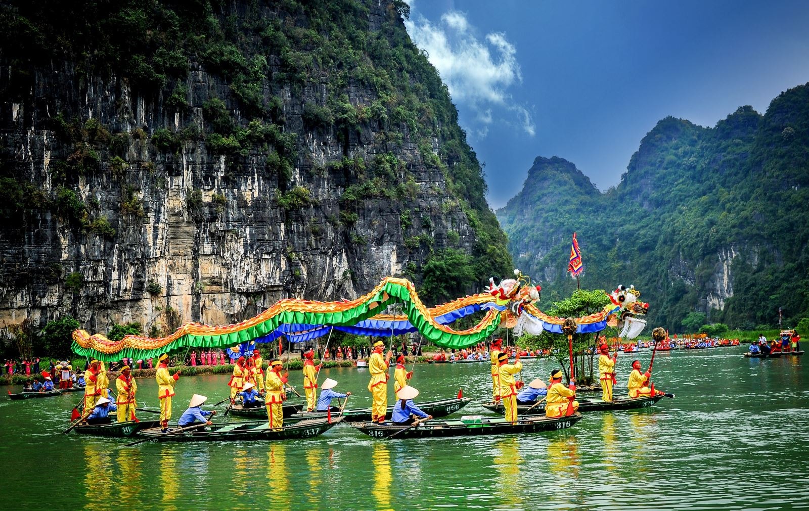 05 -Lễ hội trên sông Tràng an - ninhmanhthang_(1)