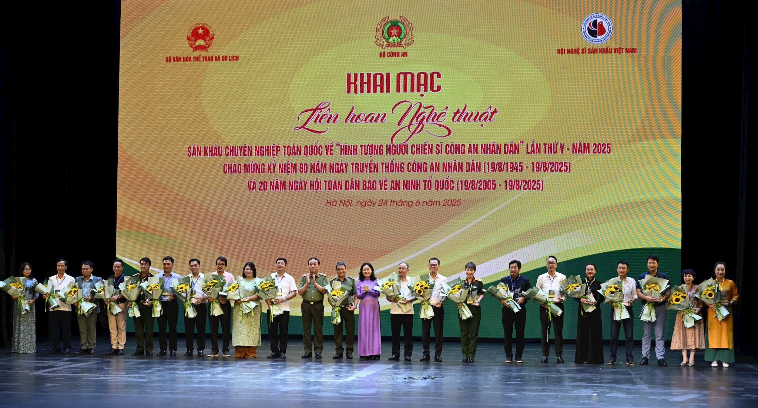 tang hoa dien tu