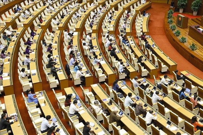 Deputies attend the conference on June 25. (Photo: VNA) na-conference-on-digital-transformation.jpg