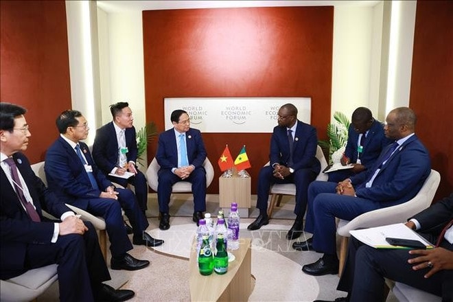 The meeting between PM Pham Minh Chinh and his Senegalese counterpart Ousmane Sonko in Tianjin on June 25 (Photo: VNA) The meeting between PM Pham Minh Chinh and his Senegalese counterpart Ousmane Sonko in Tianjin on June 25 (Photo: VNA)