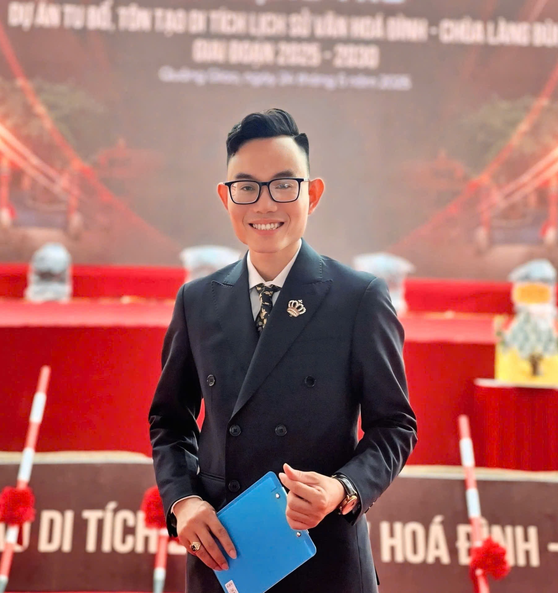 Viet Hoang