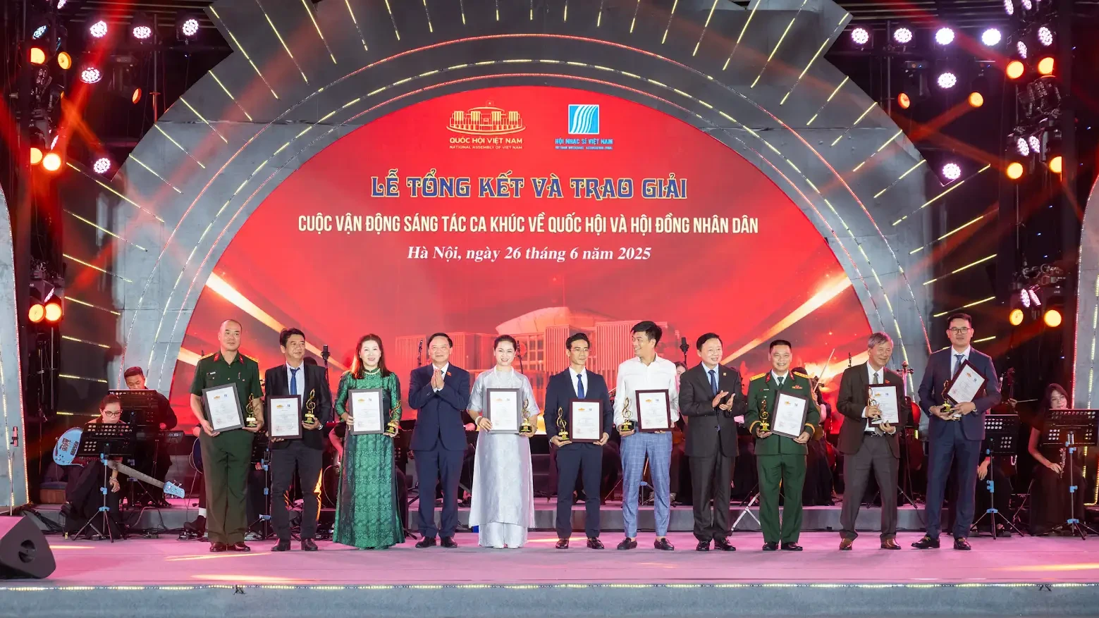 Z61_3944 - Giải C