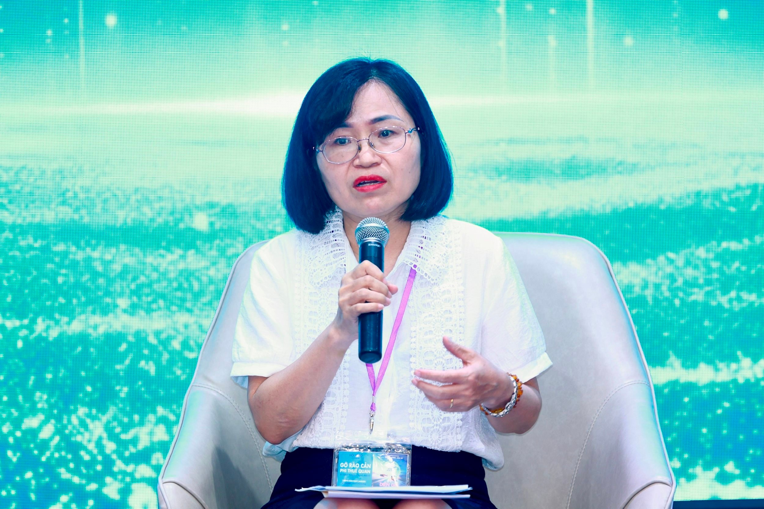 bà Hằng