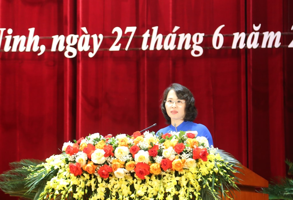 Đồng chí Trịnh Thị Minh Thanh, Phó Bí thư Thường trực Tỉnh ủy, Chủ tịch HĐND tỉnh, phát biểu bế mạc kỳ họp.