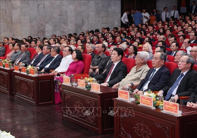Chủ tịch nước Lương Cường với các đại biểu dự Lễ công bố tại Hà Nội. Ảnh: Lâm Khánh/TTXVN