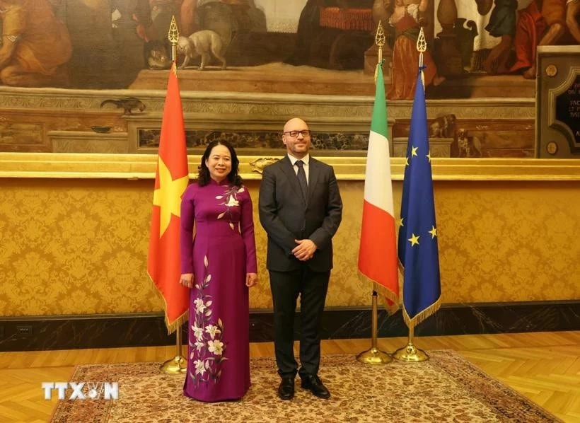 Vice State President Vo Thi Anh Xuan (L) meets with President of the Italian Chamber of Deputies Lorenzo Fontana (Photo: VNA)