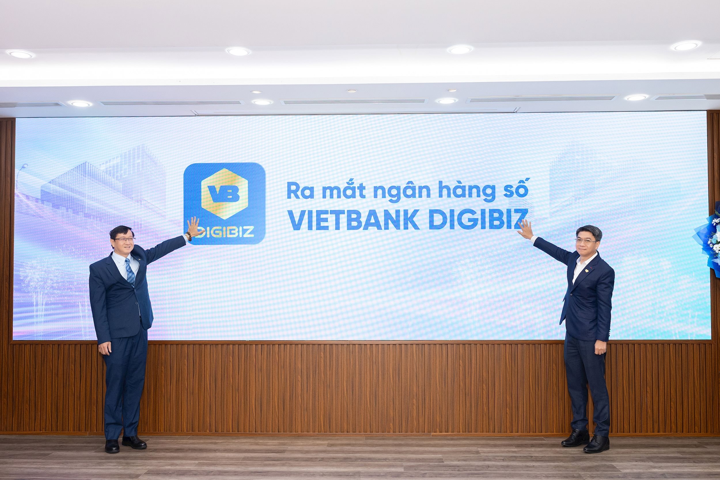 Bản sao của KELVINDOTEAM_094337