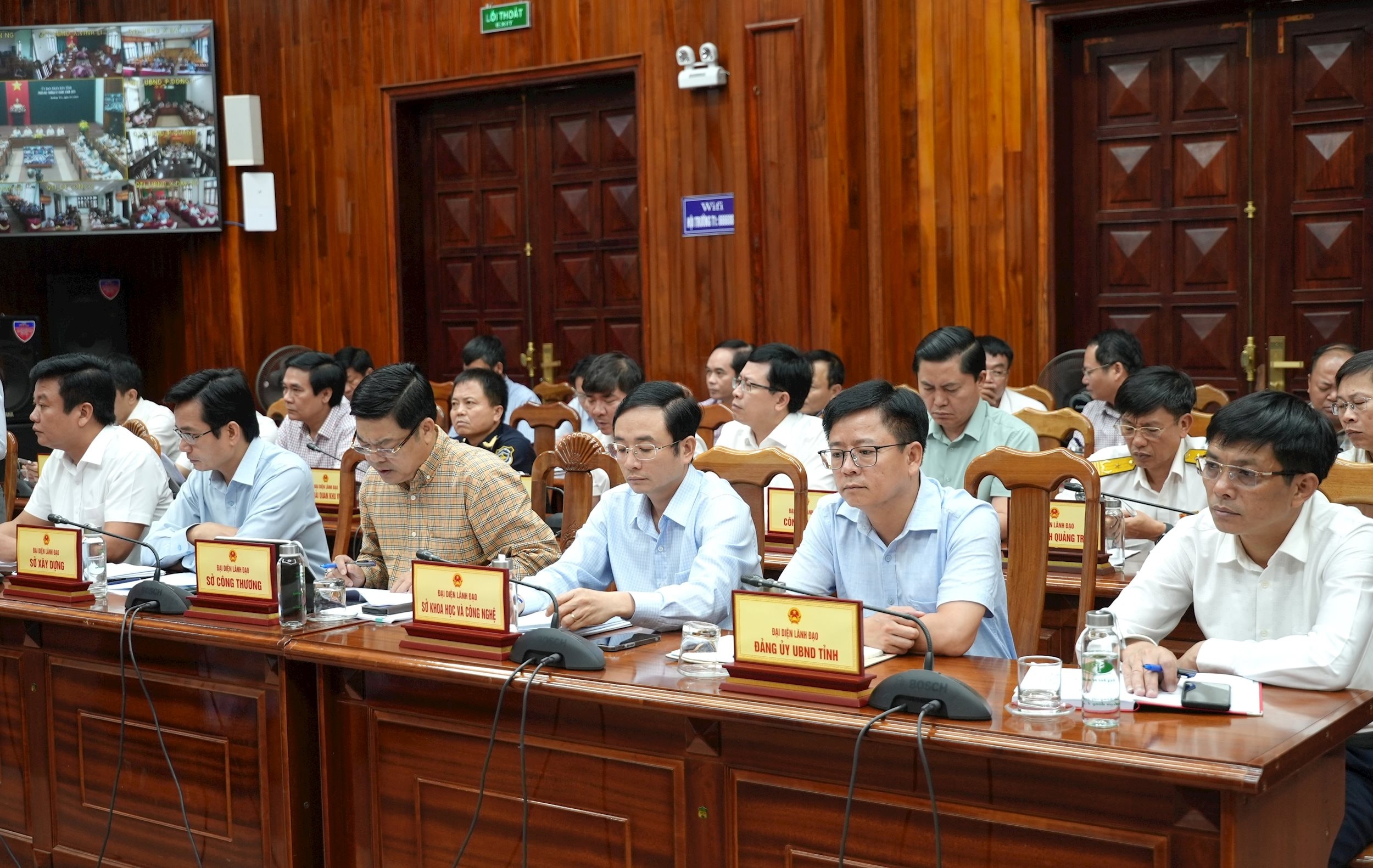 ubnd-quang-tri-1.jpg