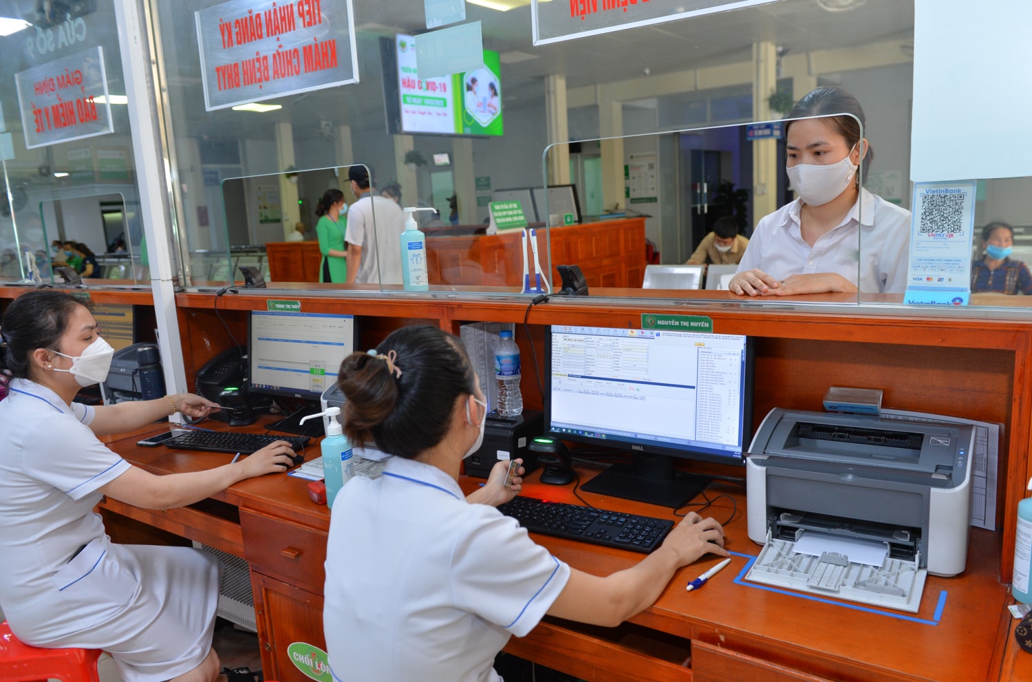 co-gan-chip-ung-dung-vssid-de-kham-chua-benh-bao-hiem-y-te-167238537743337555484820240511063357312666020240519221807.9369290.jpg