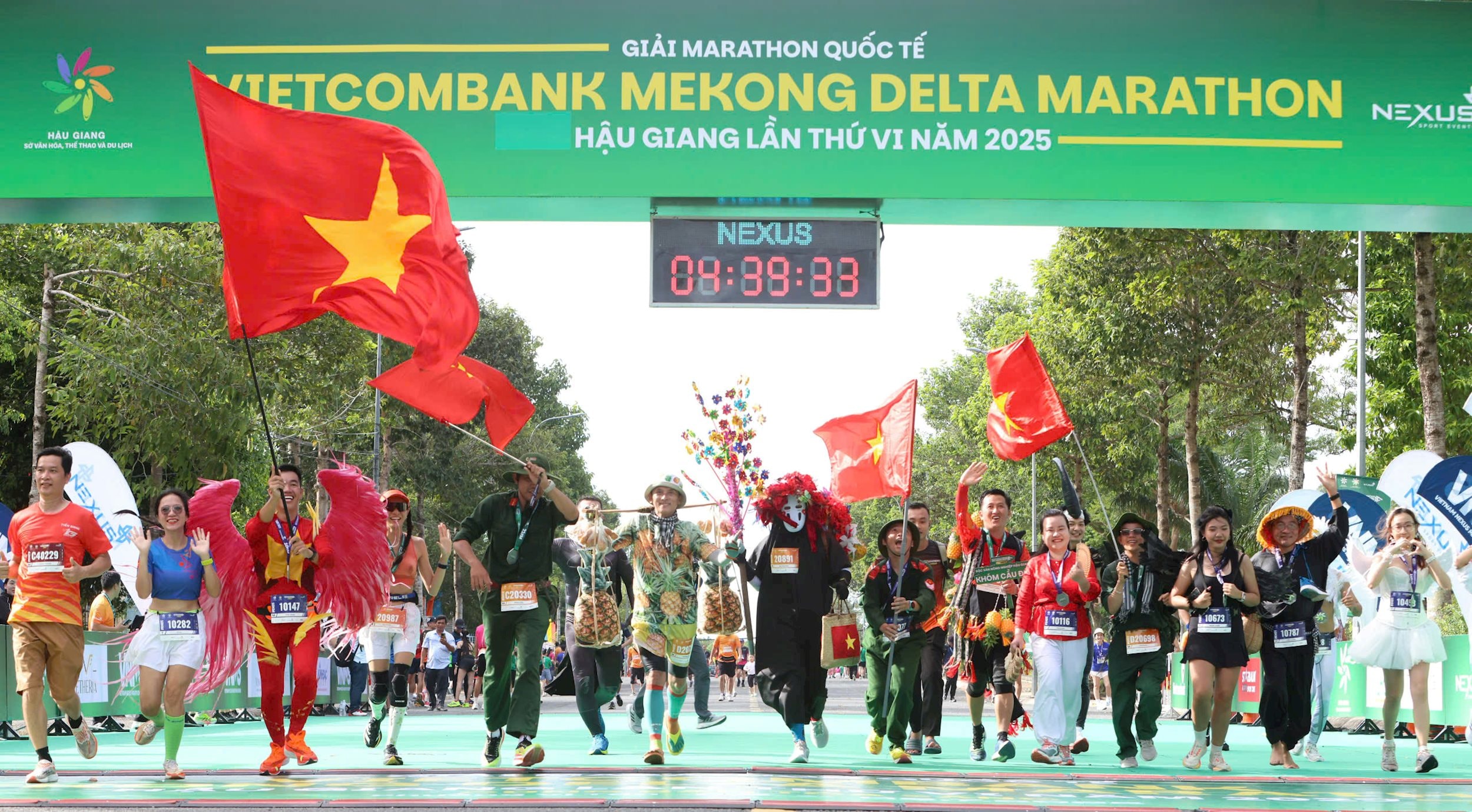 Qua giải chạy, nhieuf