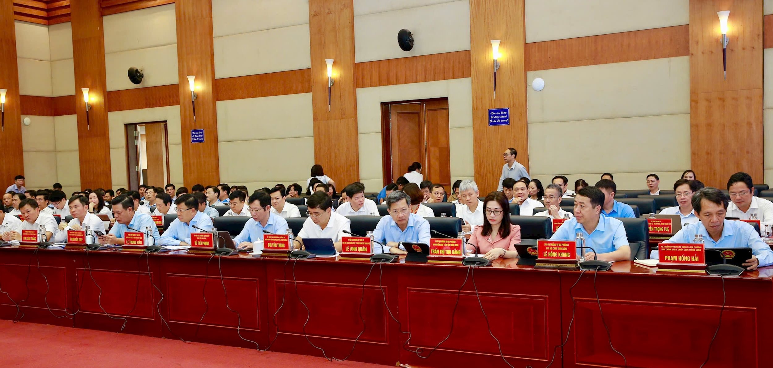 Các đại biểu tham dự Hội nghị