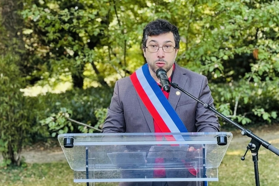 Phó Thị trưởng thành phố Montreuil Florian Vigneron phát biểu tại sự kiện. Ảnh: VOV