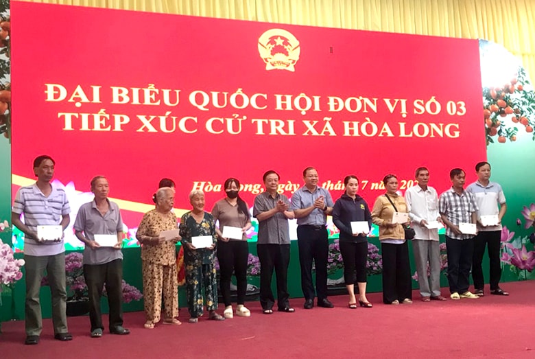 PCT LMHOAN TANG QUA GD NGUOI CO CONG
