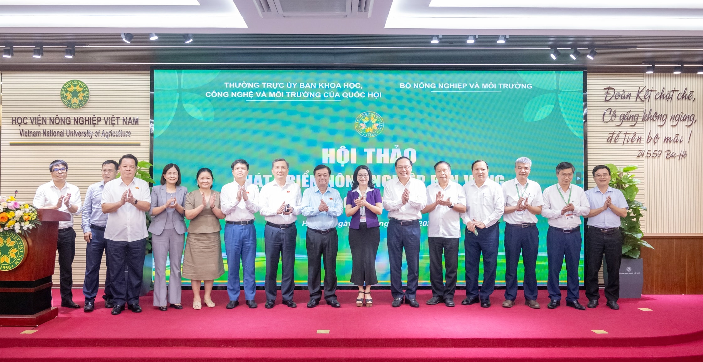 hoi-thao1.jpg