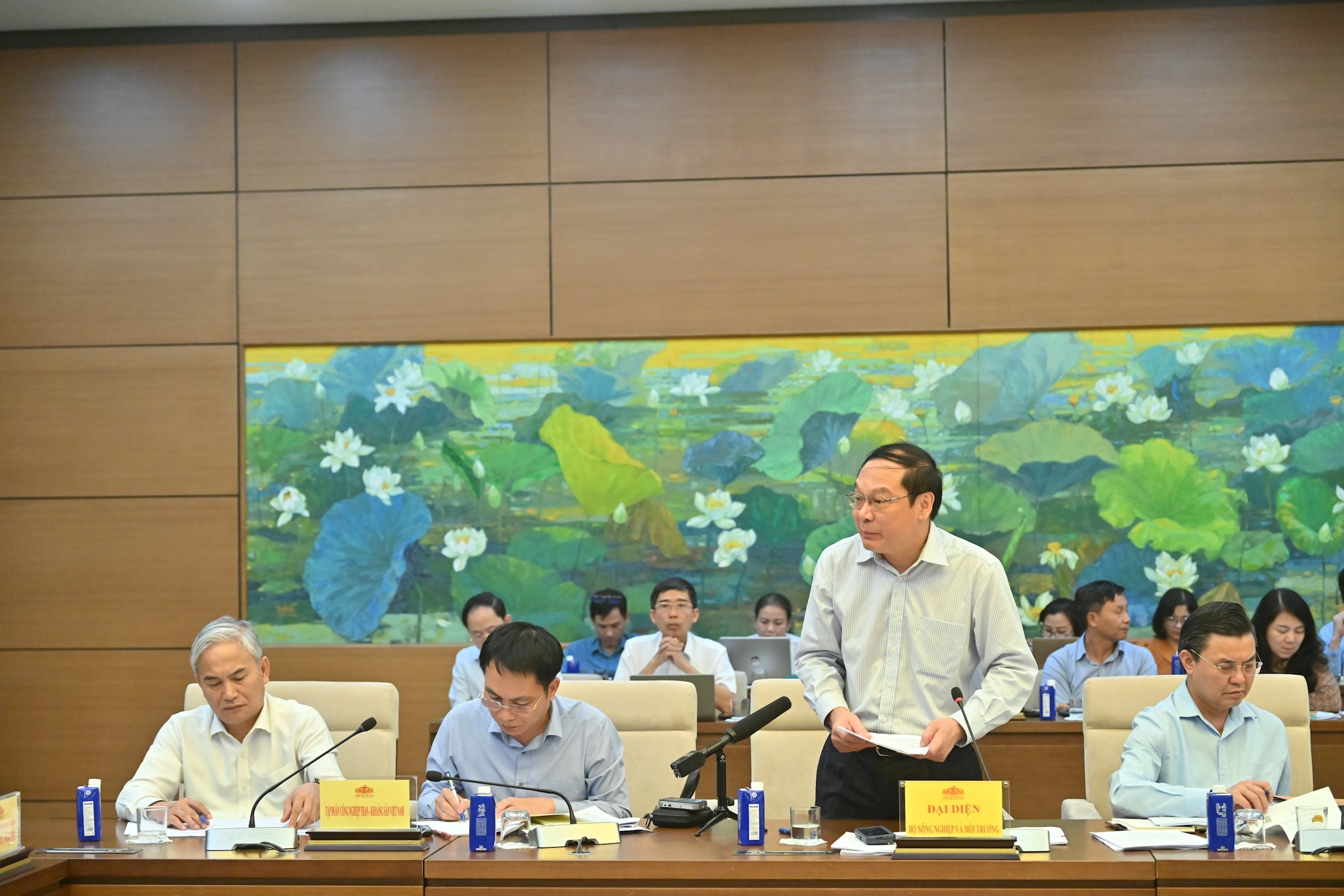 Thứ trưởng Bộ Nông nghiệp và Môi trường