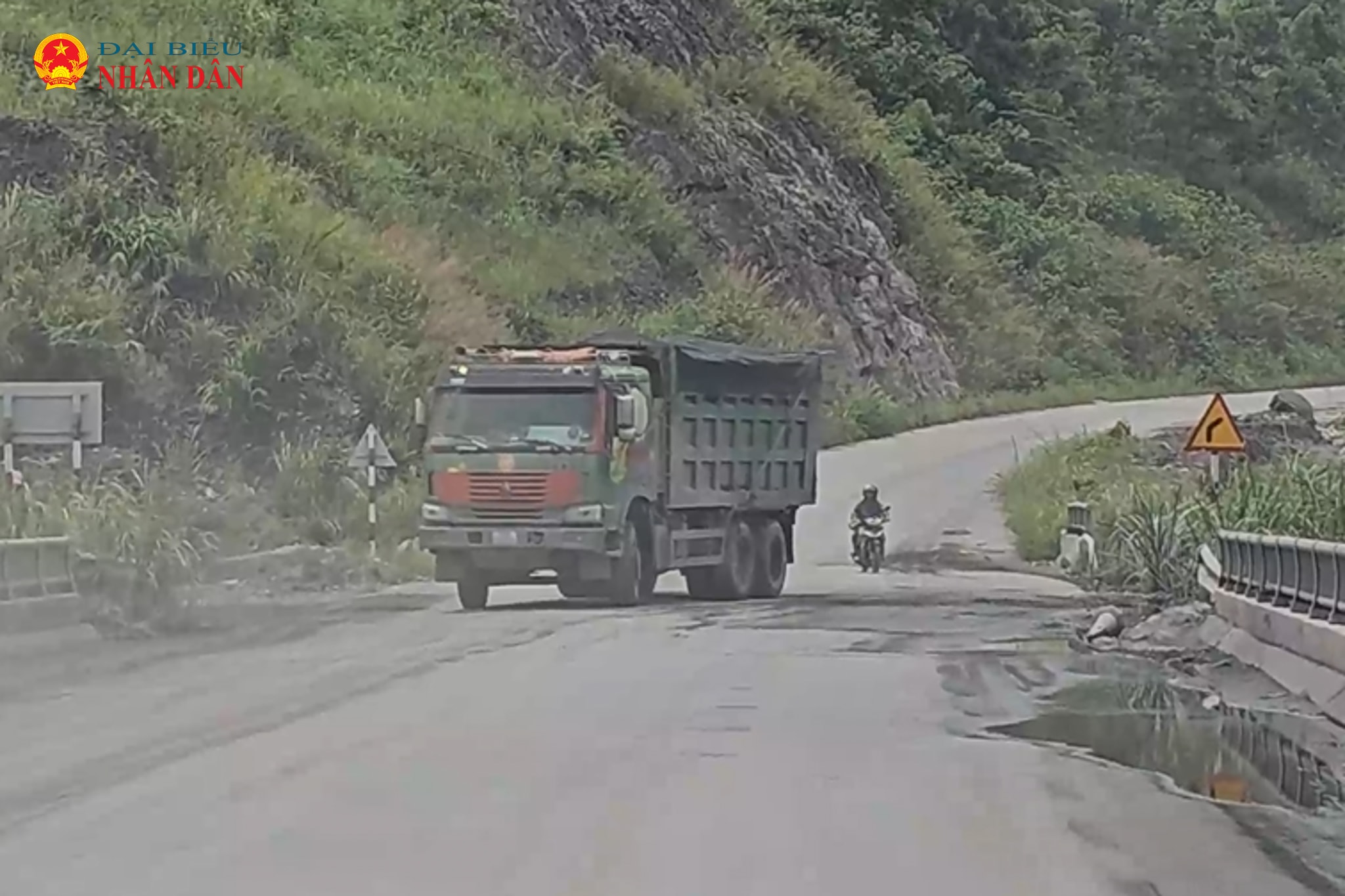 xe qua kho QL279 (1)
