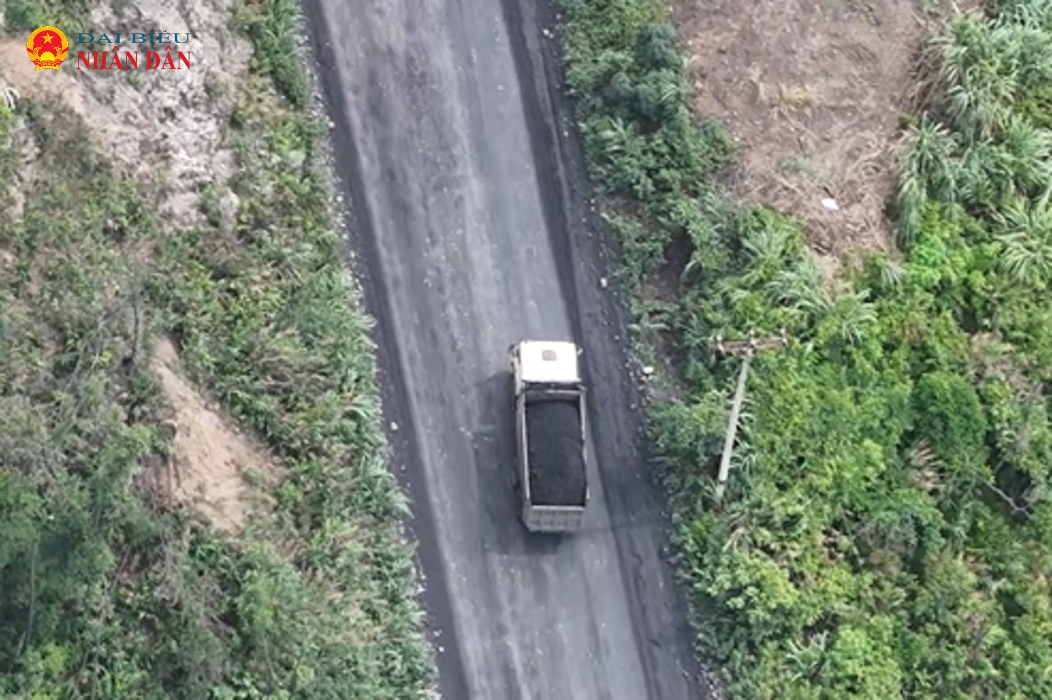 xe qua kho QL279 (2)