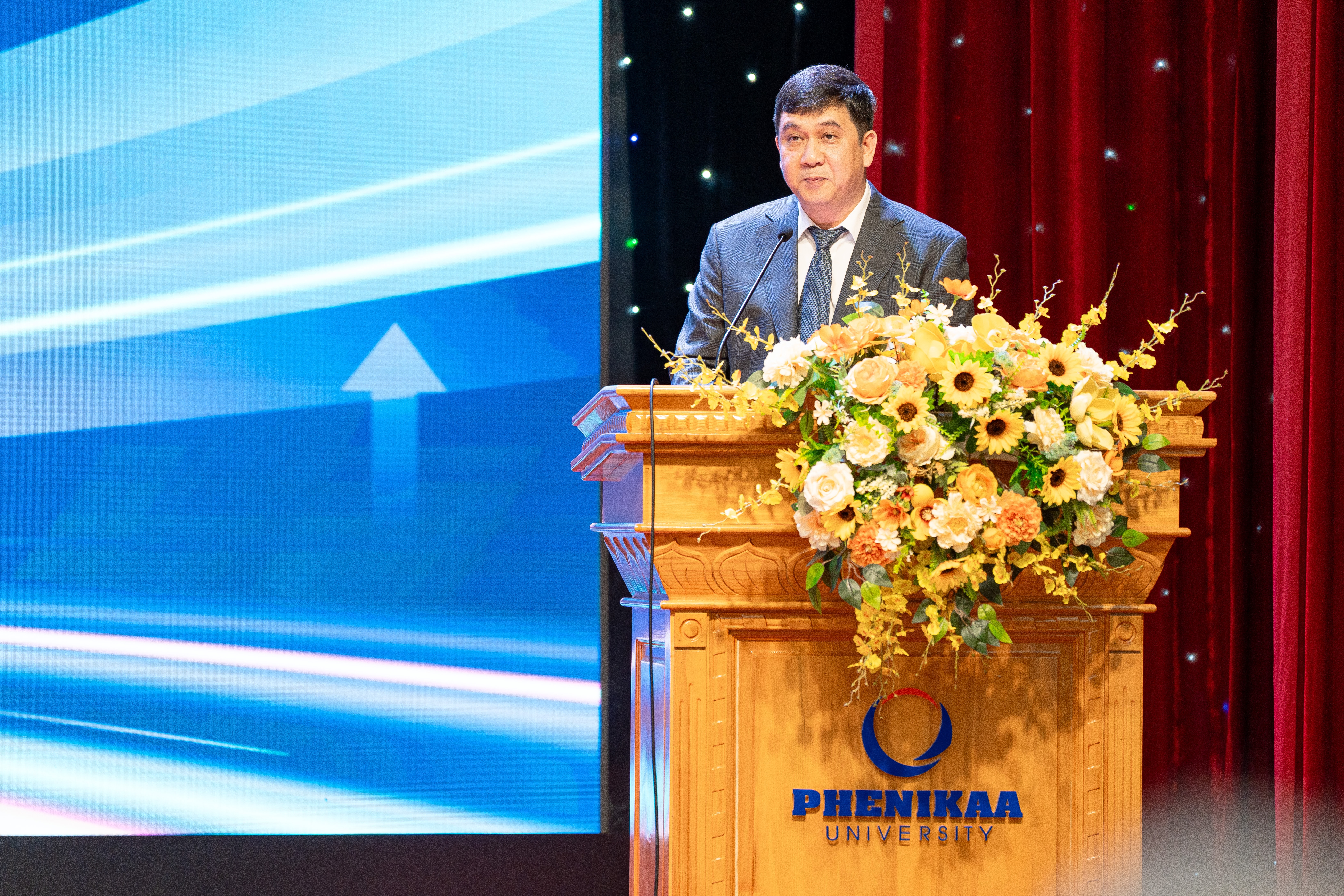 GS.TS. Phạm Thành Huy - Hiệu trưởng Đại học Phenikaa