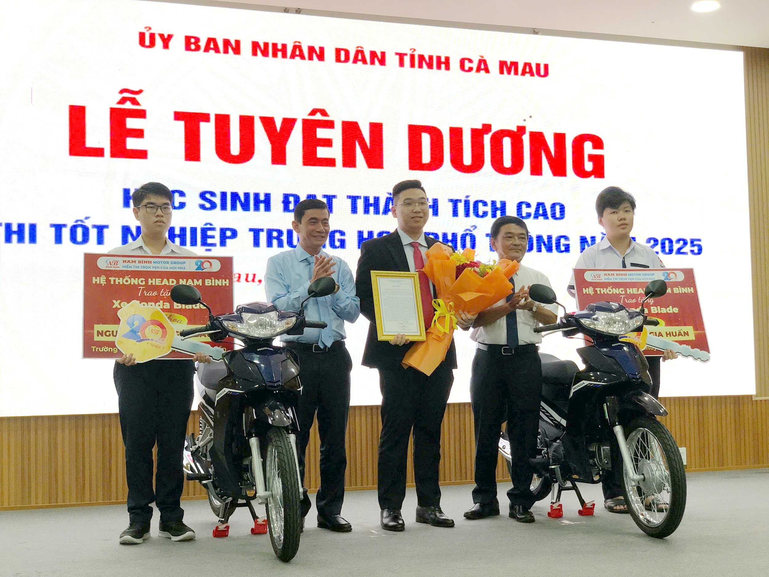 Khnen thưởng 1
