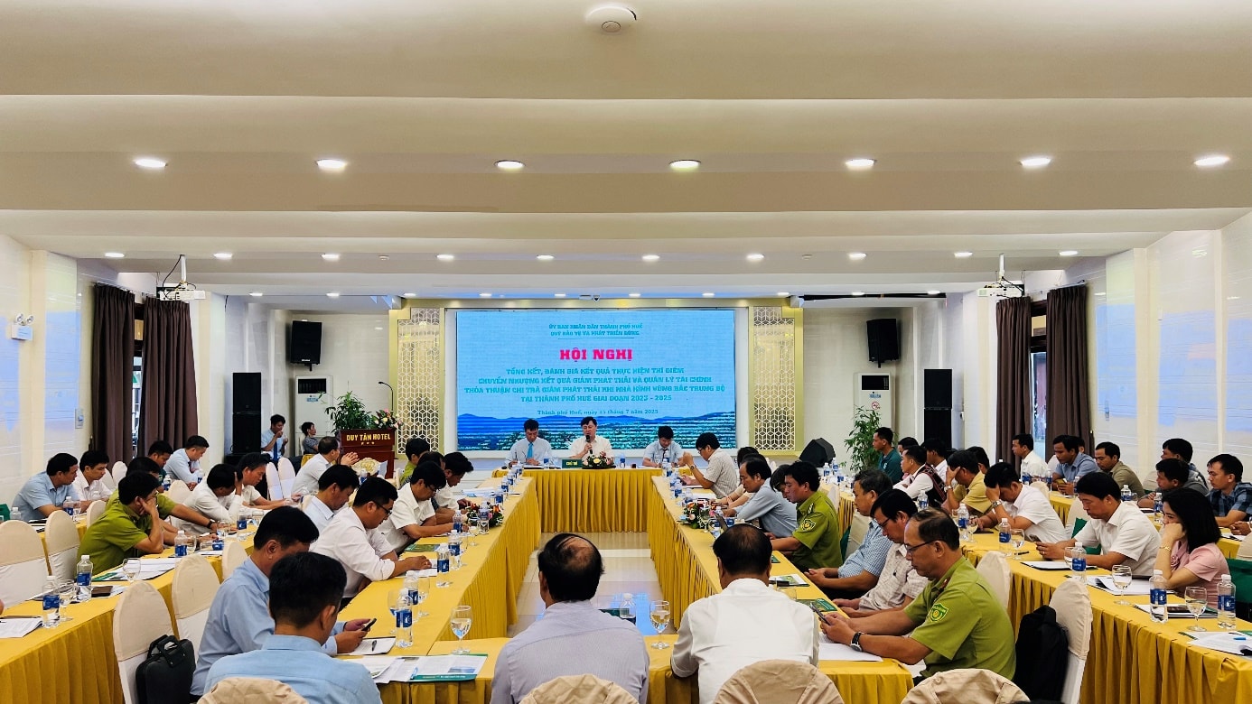 Ảnh 1- Hội nghị tổng kết, đánh giá công tác thực hiện thí điểm chi trả giảm phát thải khí nhà kính tại thành phố Huế giai đoạn 2023 – 2025. Ảnh VNFF
