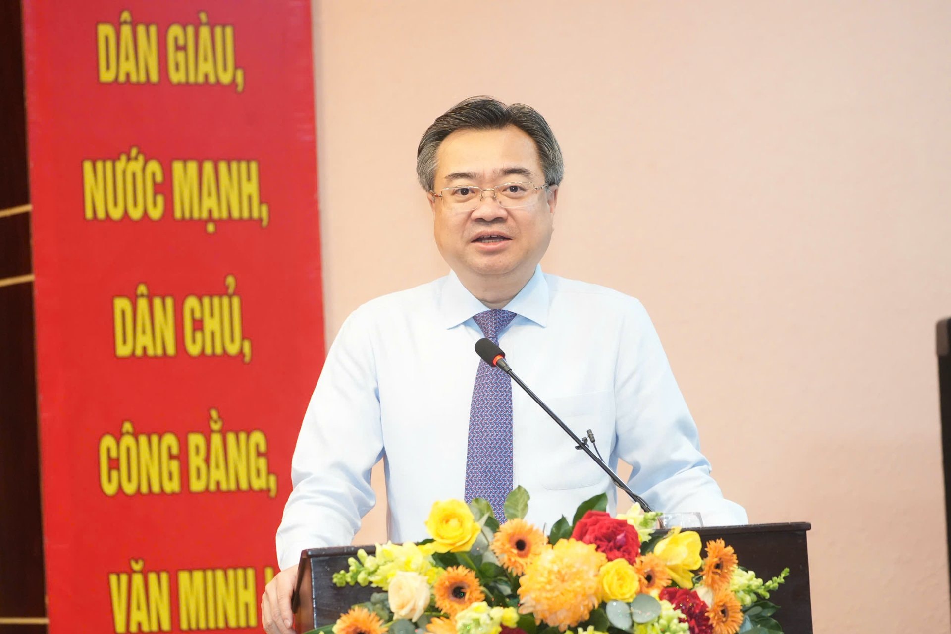 gen-h-nguyen-thanh-nghi-1-1137.jpg