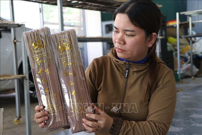 Hương trầm của Hợp tác xã thảo dược Quảng Ngãi. Ảnh Đinh Hương
