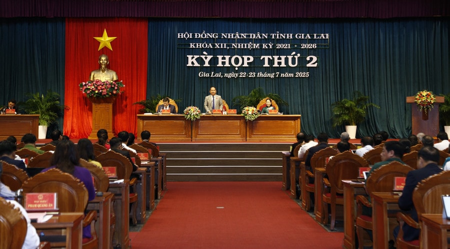 Toàn cảnh Kỳ họp thứ 2, HĐND tỉnh Gia Lai Khóa XII. Ảnh: Hân Phúc