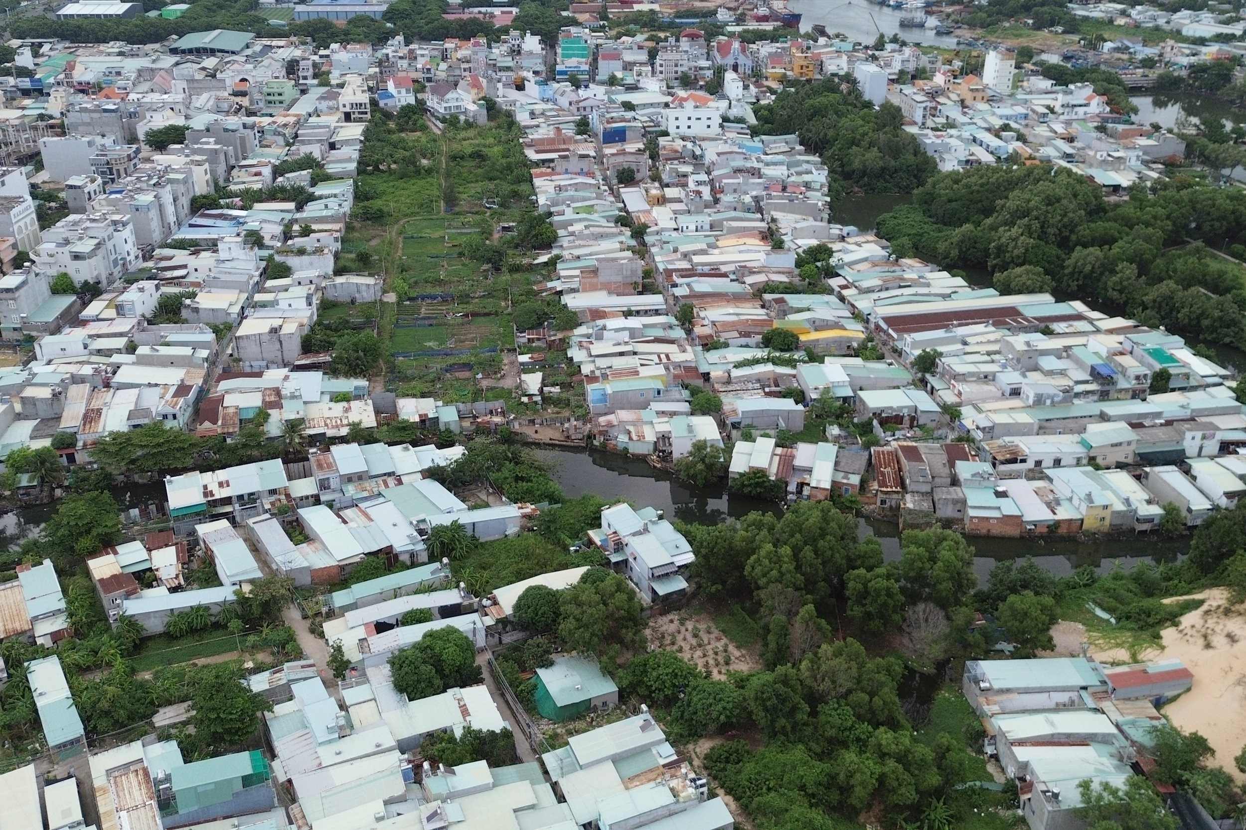 xay-dung-trai-phep-phuong-phuoc-thang.jpg
