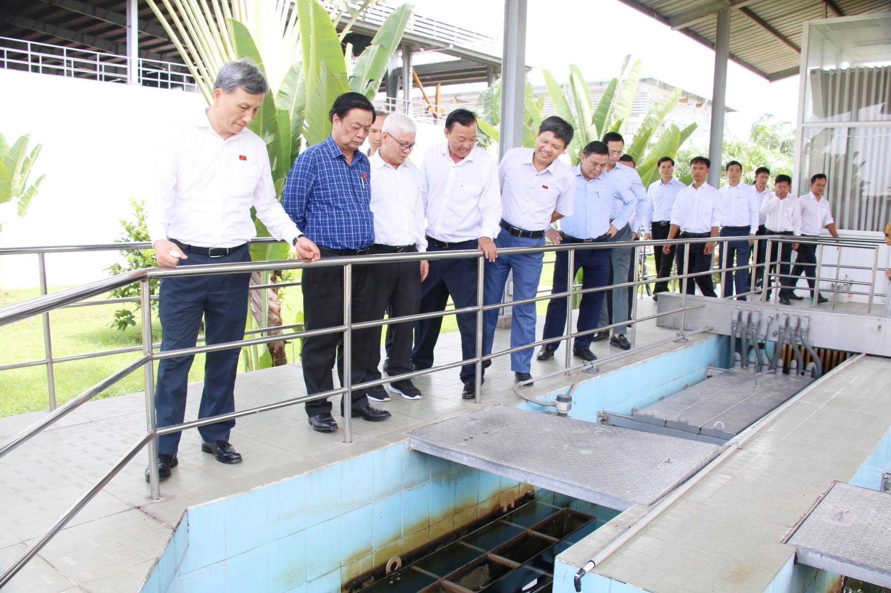 Phó Chủ tịch Quốc hội Lê Minh Hoan khảo sát doanh nghiệp xử lý chất thải tại Thành phố Hồ Chí Minh 