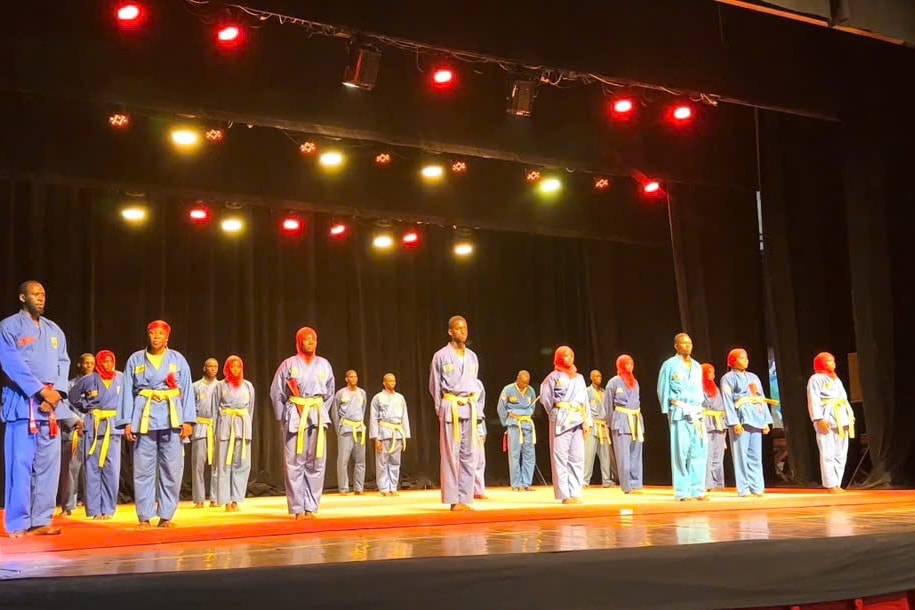 Màn biểu diễn võ thuật do võ sinh Liên đoàn Vovinam Senegal biểu diễn
