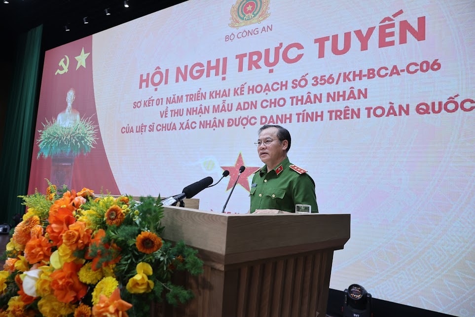 thu truong Long