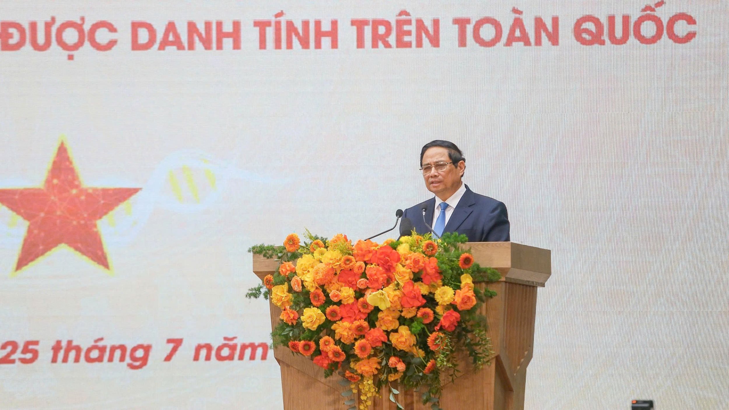 Thủ tướng Chính phủ Phạm Minh Chính phát biểu chỉ đạo tại hội nghị