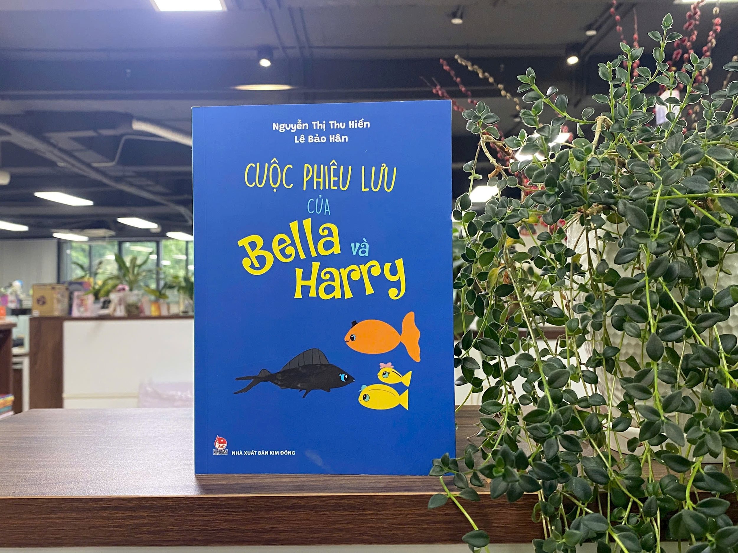 Tác phẩm “Cuộc phiêu lưu của Bella và Harry” của tác giả Nguyễn Thị Thu Hiền do NXB Kim Đồng ấn hành