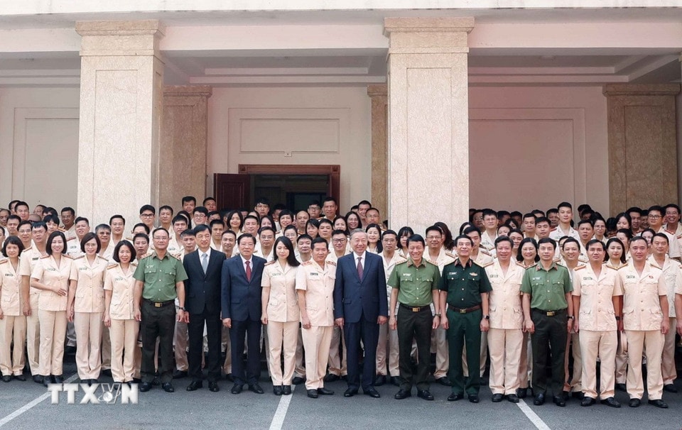 Tổng Bí thư Tô Lâm và các đại biểu. Ảnh: Thống Nhất/TTXVN