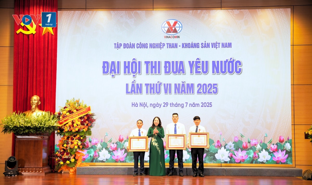trao_huan_chuong_cac_loai.jpg