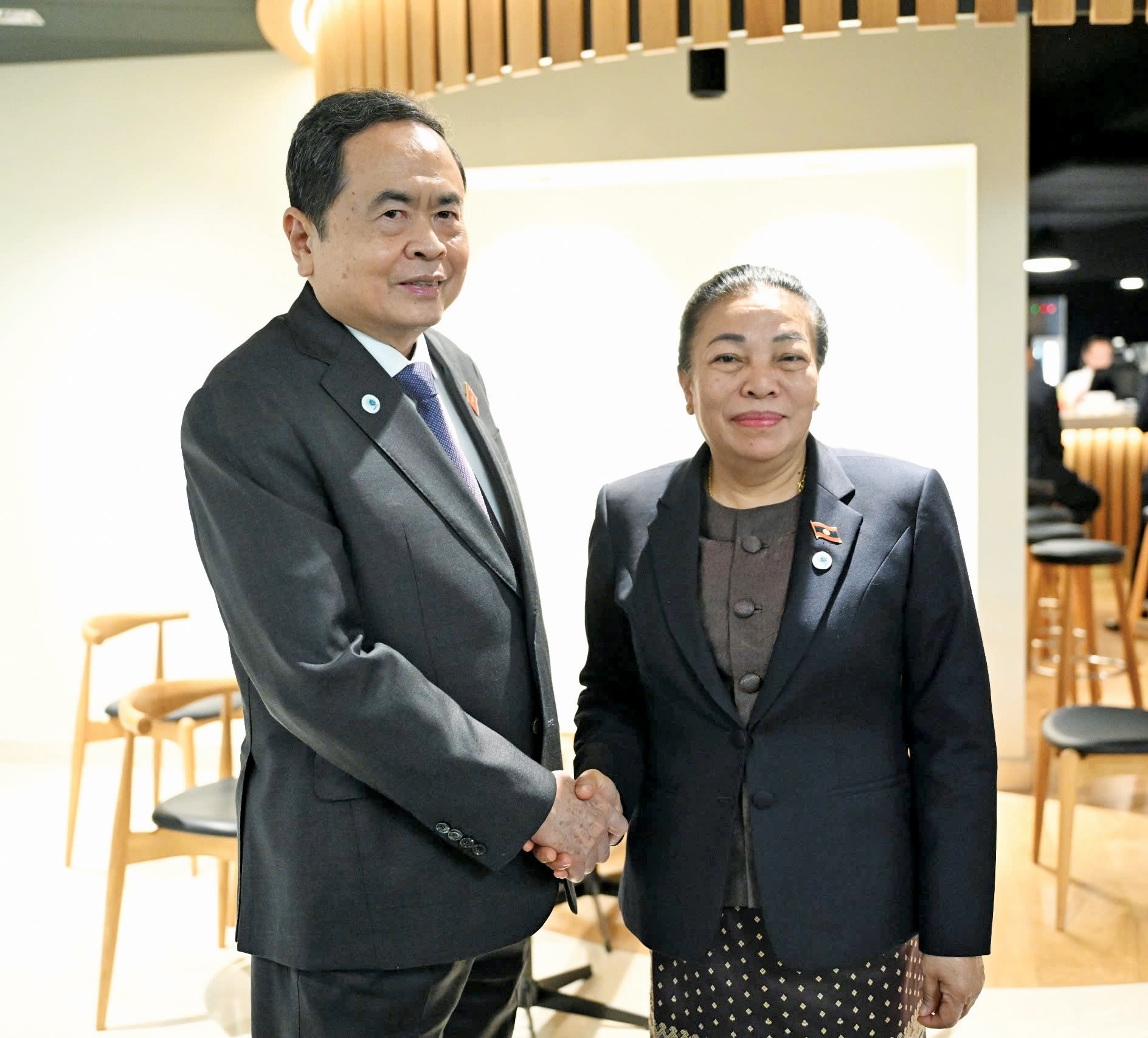 pctqh-lao2.jpg