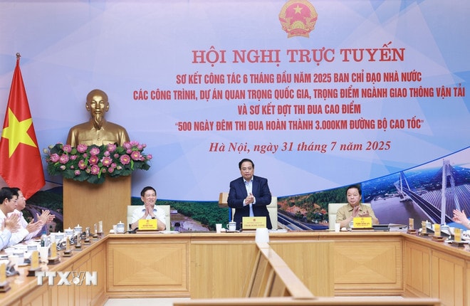 ttxvn-thu-tuong-chu-tri-hoi-nghi-so-ket-cac-du-an-cong-trinh-quan-trong-quoc-gia3.jpg