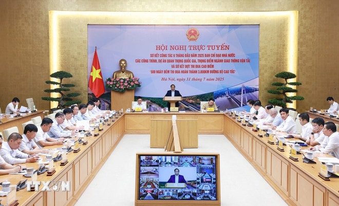 ttxvn-thu-tuong-chu-tri-hoi-nghi-so-ket-cac-du-an-cong-trinh-quan-trong-quoc-gia6.jpg