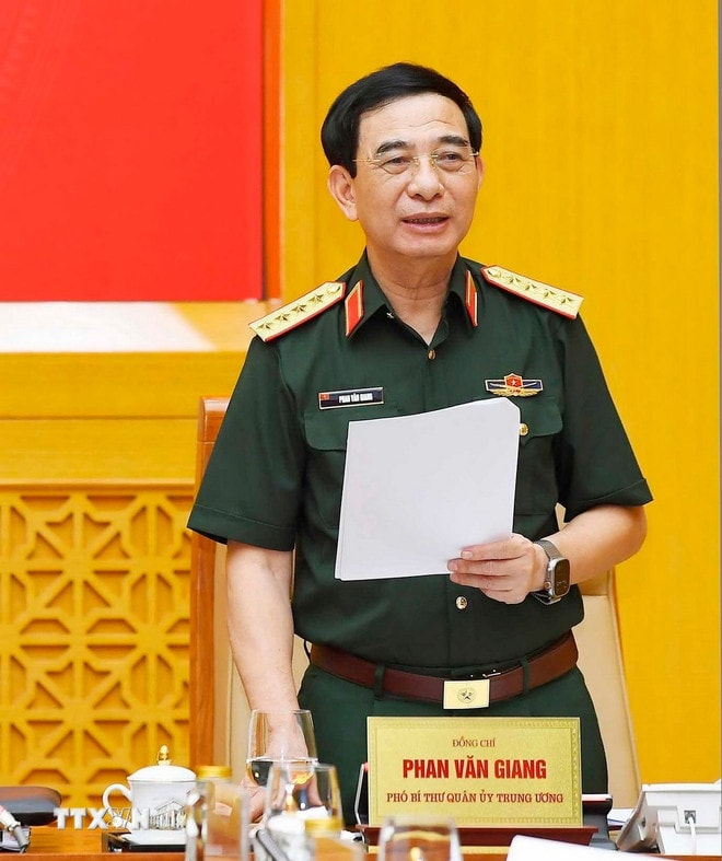 Đại tướng Phan Văn Giang, Uỷ viên Bộ Chính trị, Phó Bí thư Quân uỷ Trung ương, Bộ trưởng Bộ Quốc phòng phát biểu. Ảnh: TTXVN